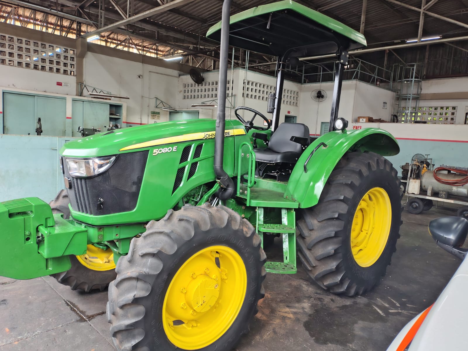 TRATOR JOHN DEERE 5080