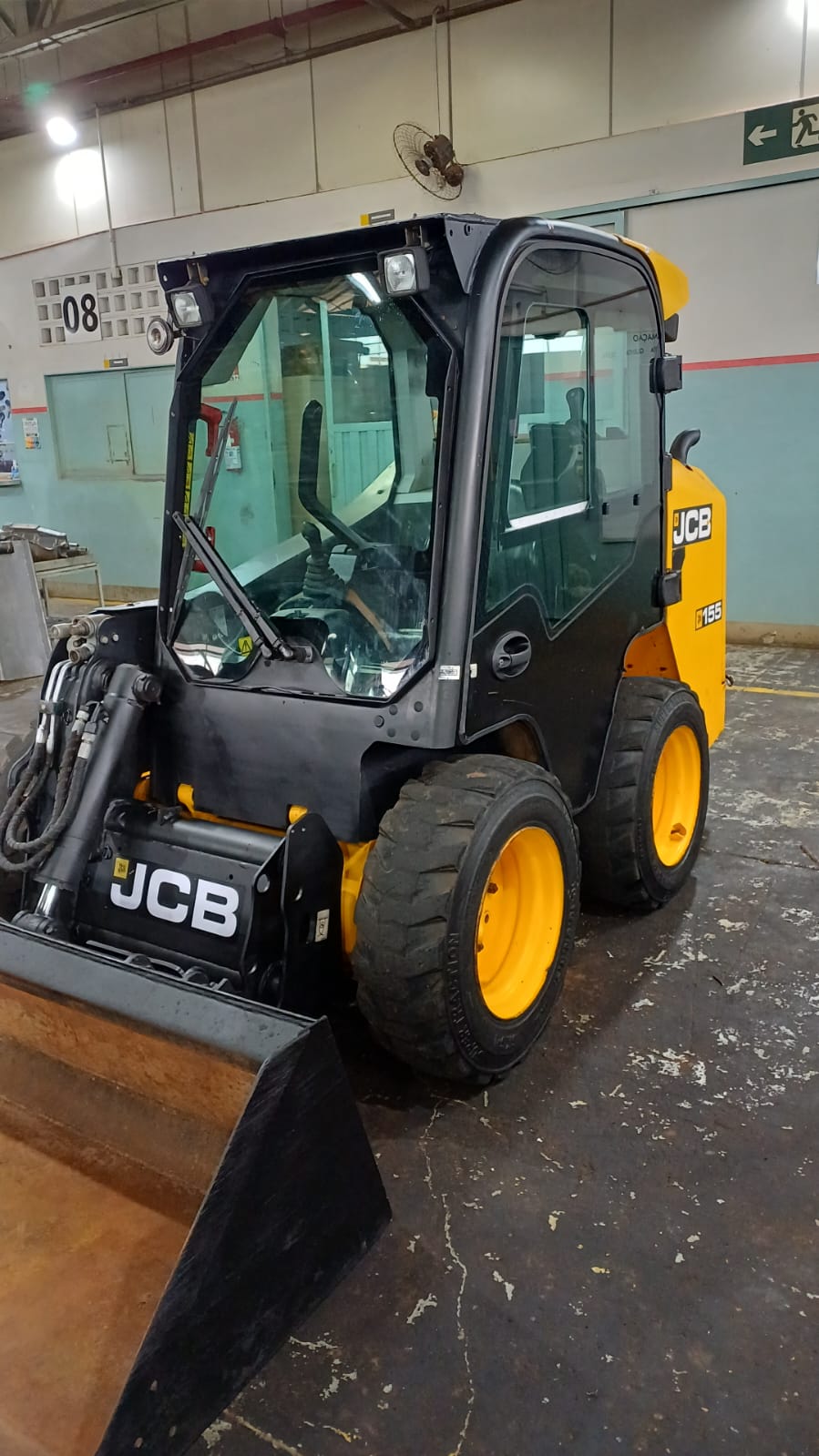 MINICARREGADEIRA JCB 155