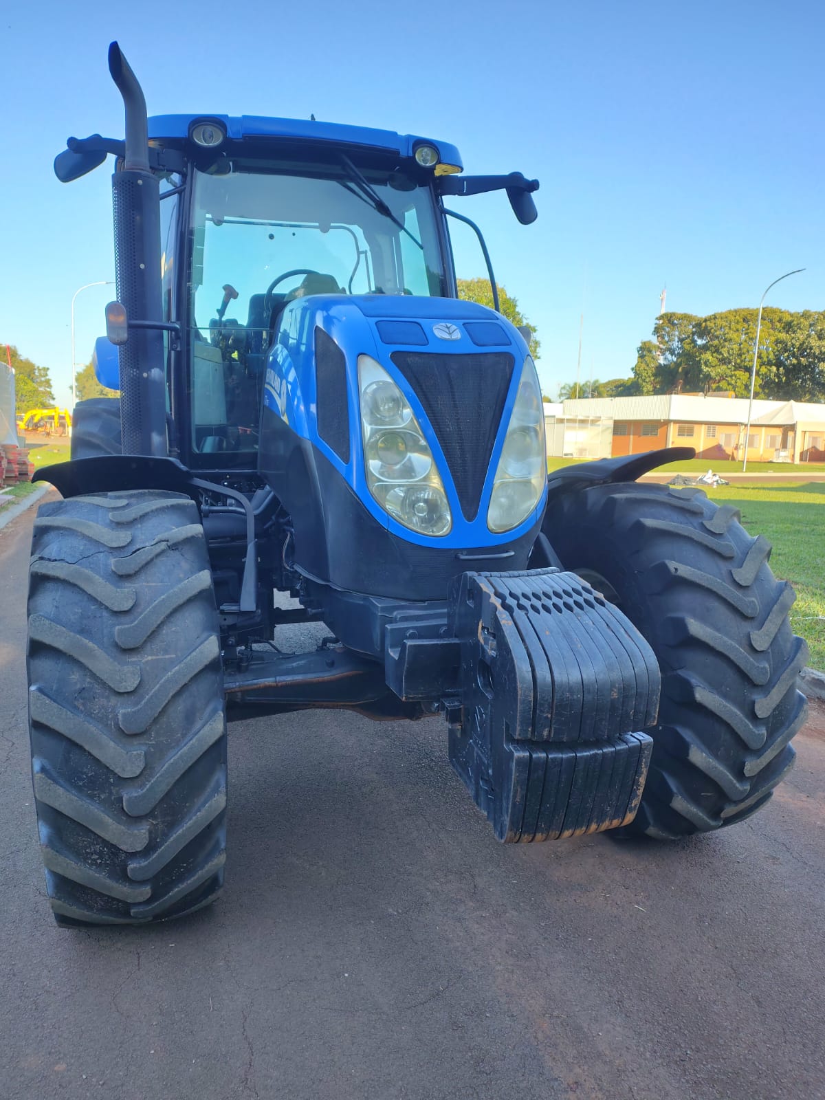 TRATOR NEW HOLLAND T7.175