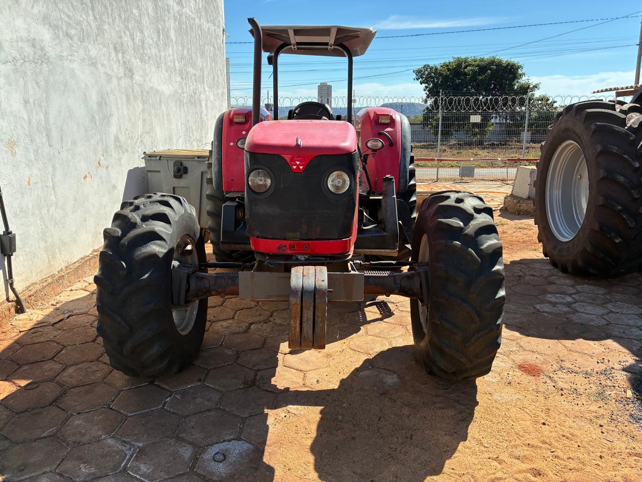TRATOR MF 4292 4X4