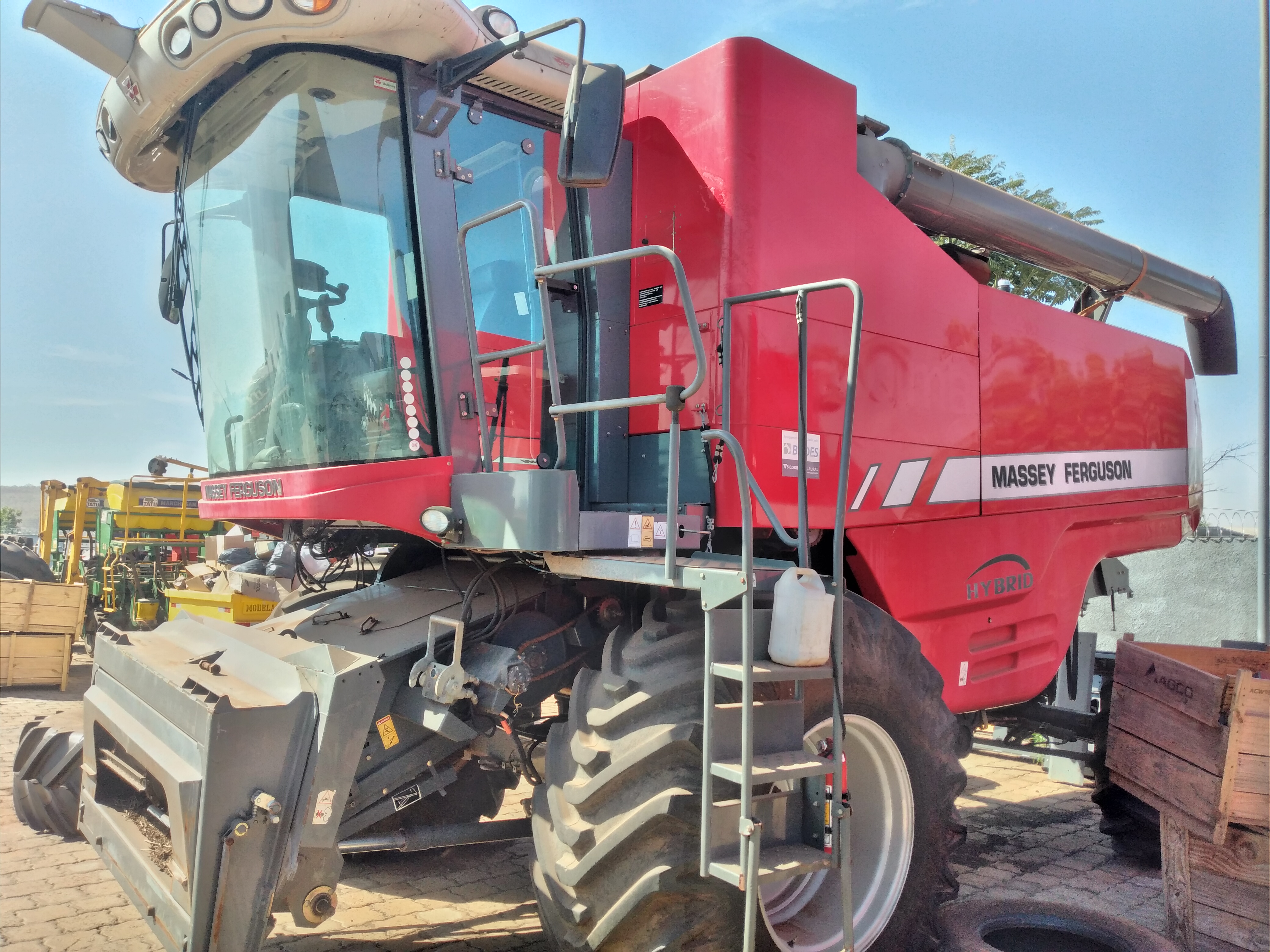 COLEITADEIRA MASSEY FERGUSON 6690 HYBRID